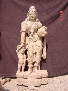 Sandstone Mother Child Stone Statue